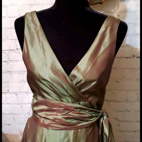 Max & Cleo Green Iridescent Dress 6 - Picture 2 of 10